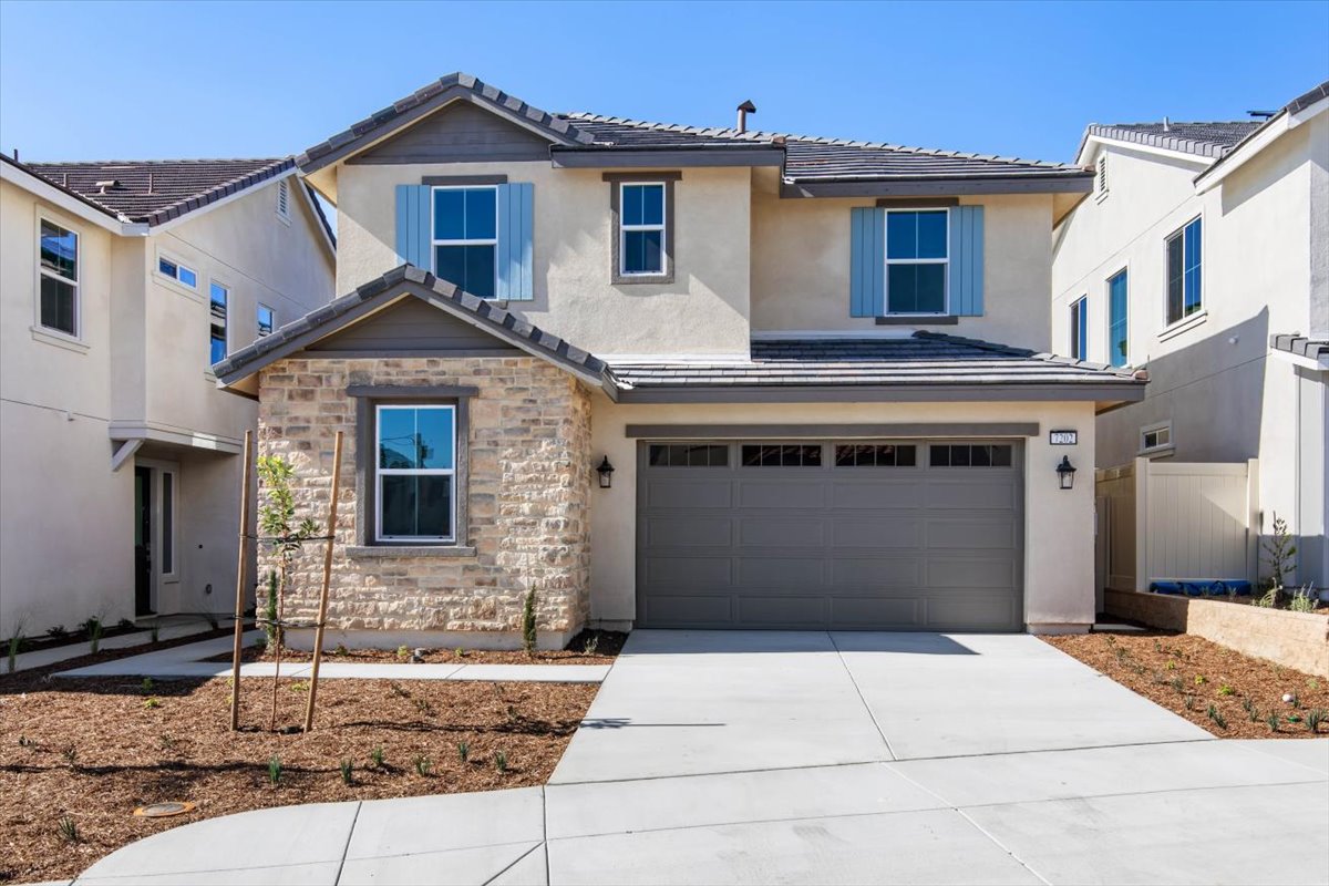 0037 7202 Veranda Lane