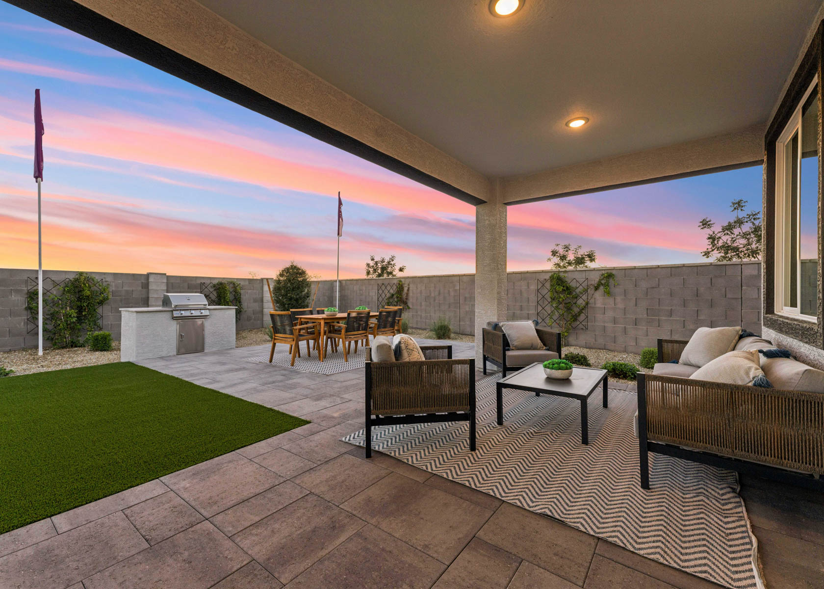 A patio with a patio and chairs.