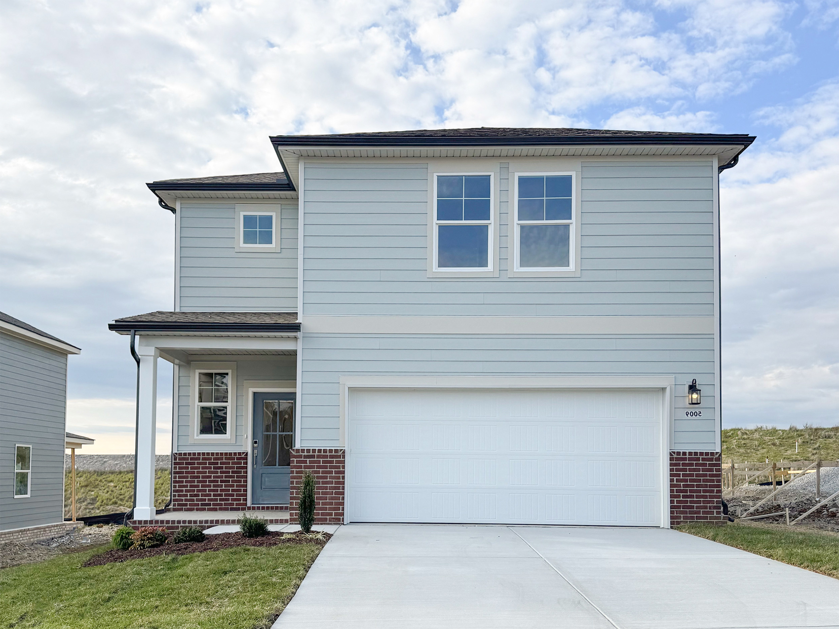 0163 251 West Millbrook Drive